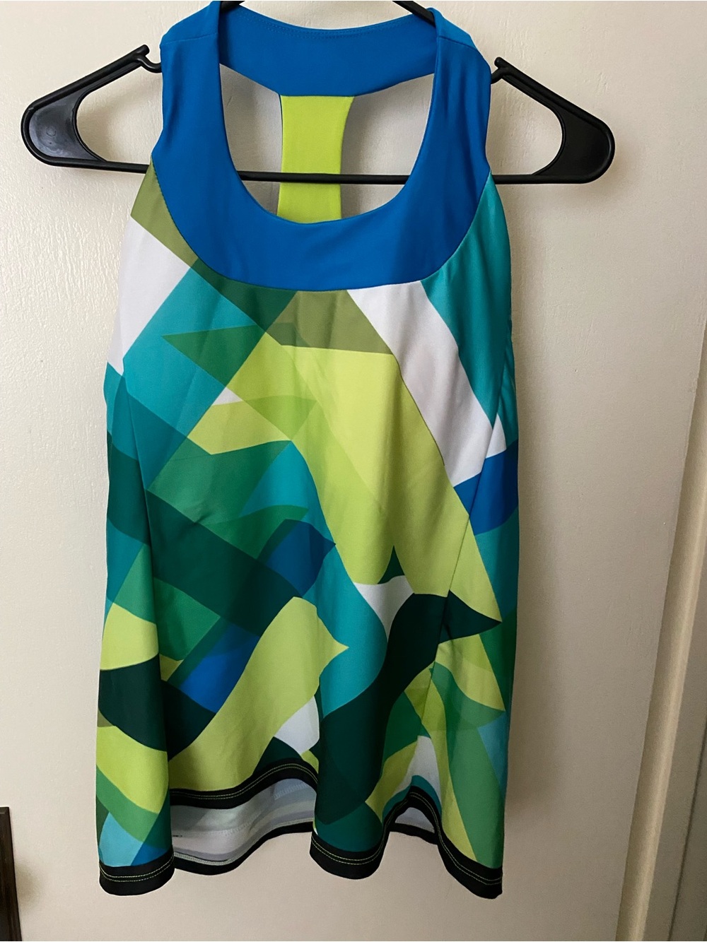 Moxie women’s cycling jersey size xl with bra